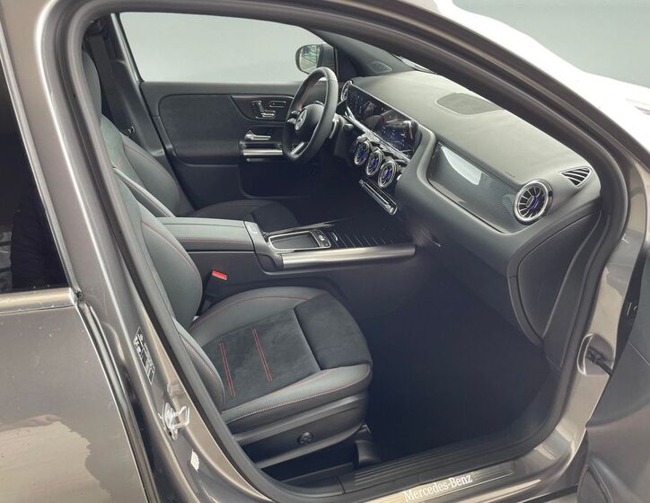 Mercedes-Benz GLA 15