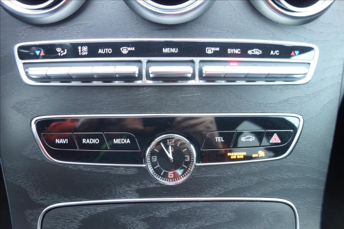 Mercedes-Benz Třídy C Sedan / Limuzína 2,0 l 143 kw