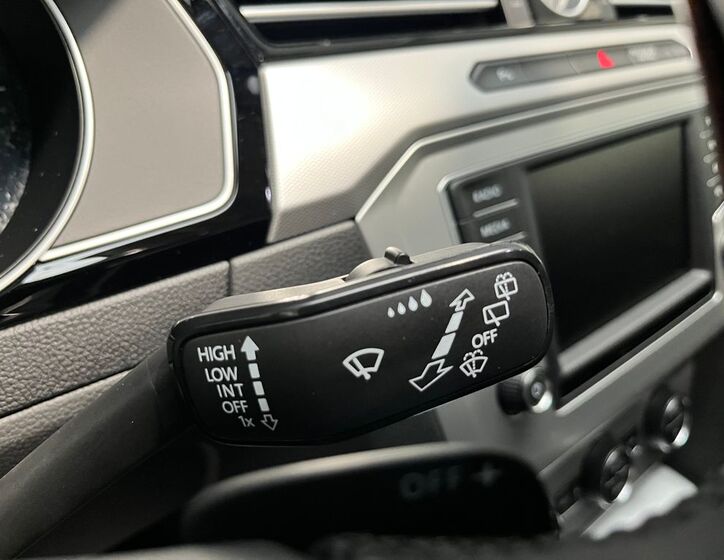 Volkswagen Passat 10