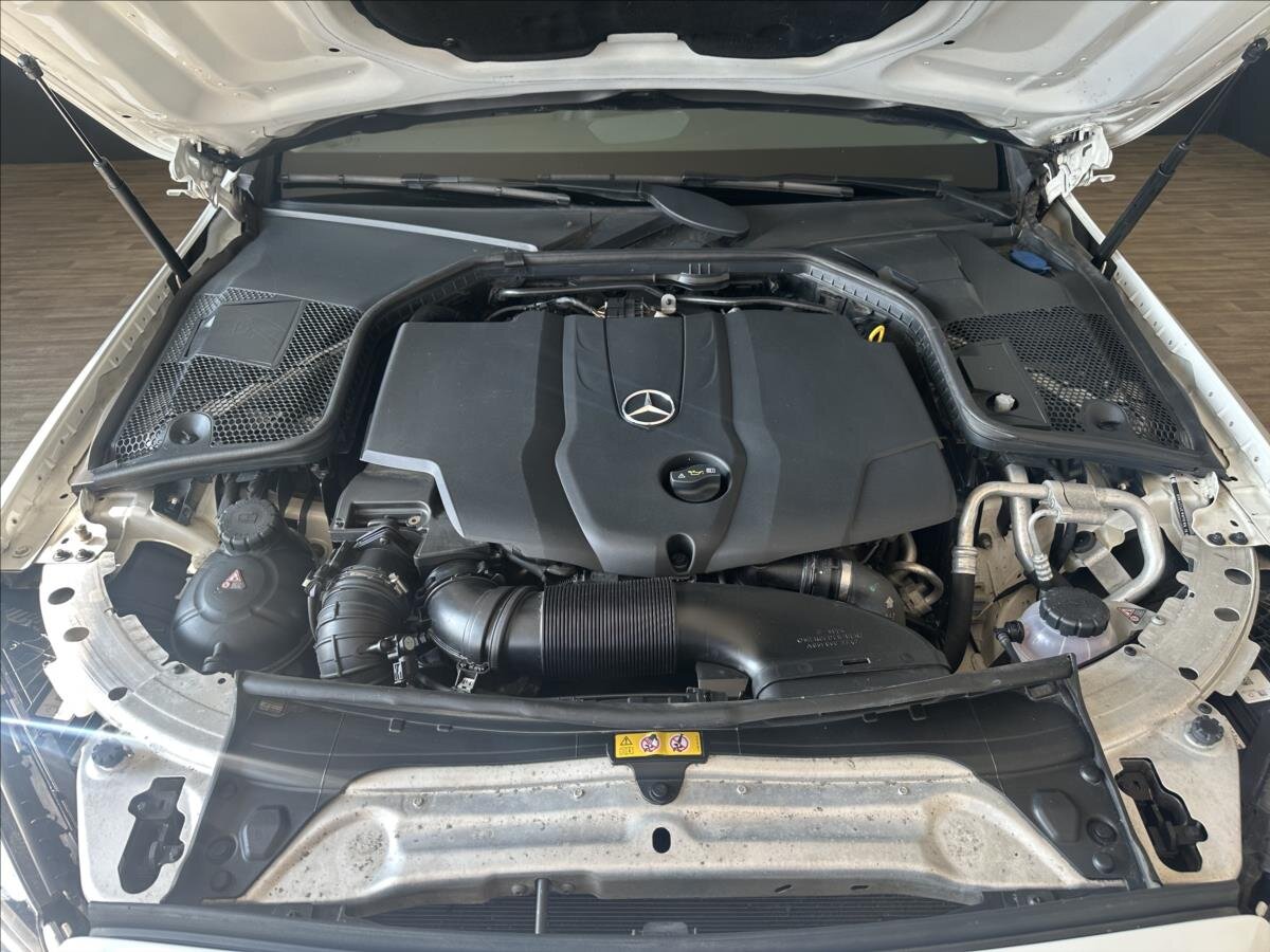 Mercedes-Benz Třídy C Kombi 2,1 l 125 kw