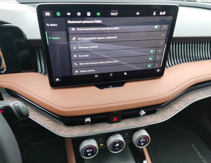 Škoda Superb Liftback 2,0 l 142 kw