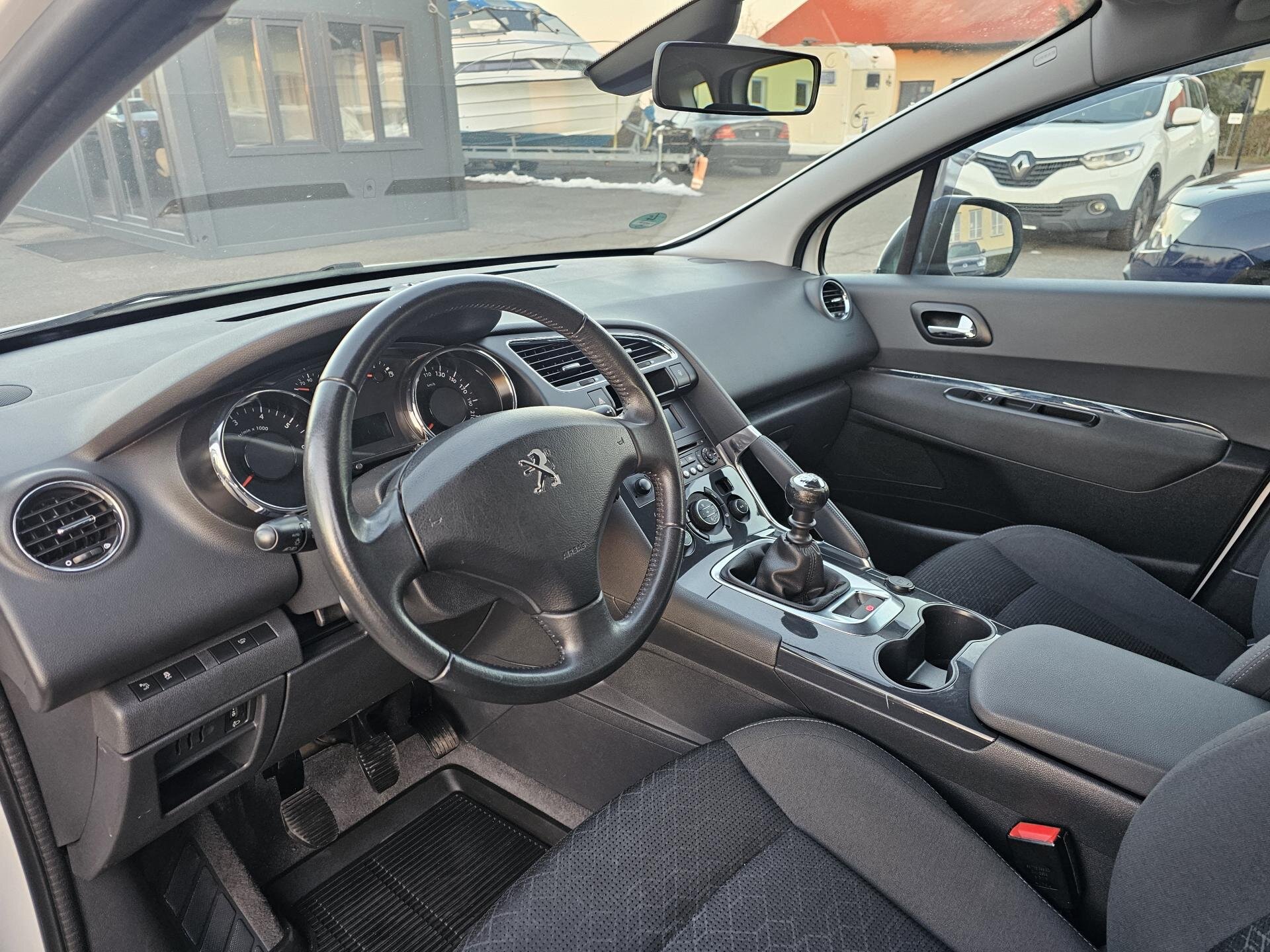 Peugeot 3008 SUV 1,2 l 96 kw