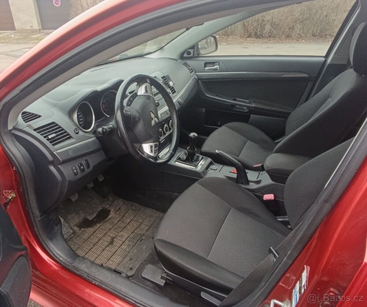 Mitsubishi Lancer Sedan 0,0 105 kw