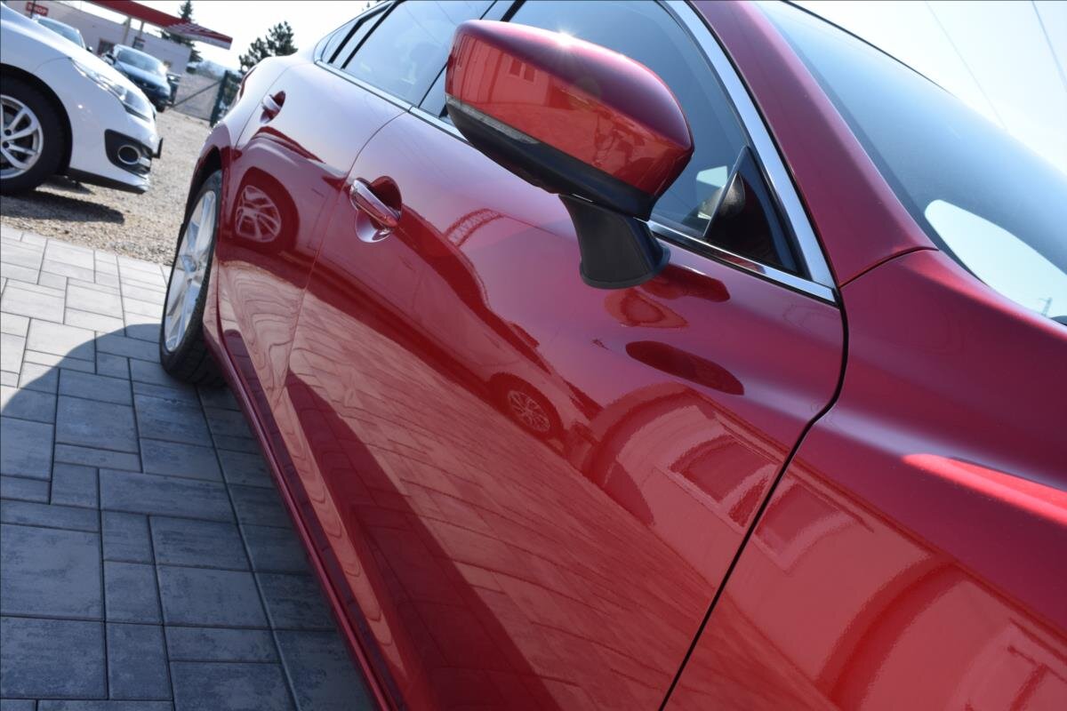 Mazda 6 Sedan / Limuzína 2,5 l 141 kw