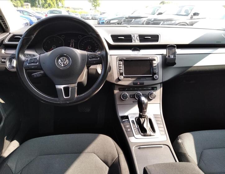 Volkswagen Passat 11
