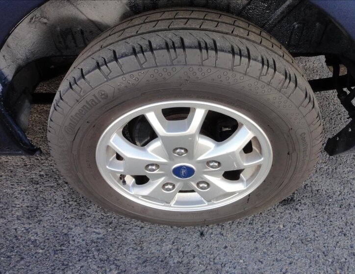 Ford Tourneo Custom Kombi 2,2 l 114 kw