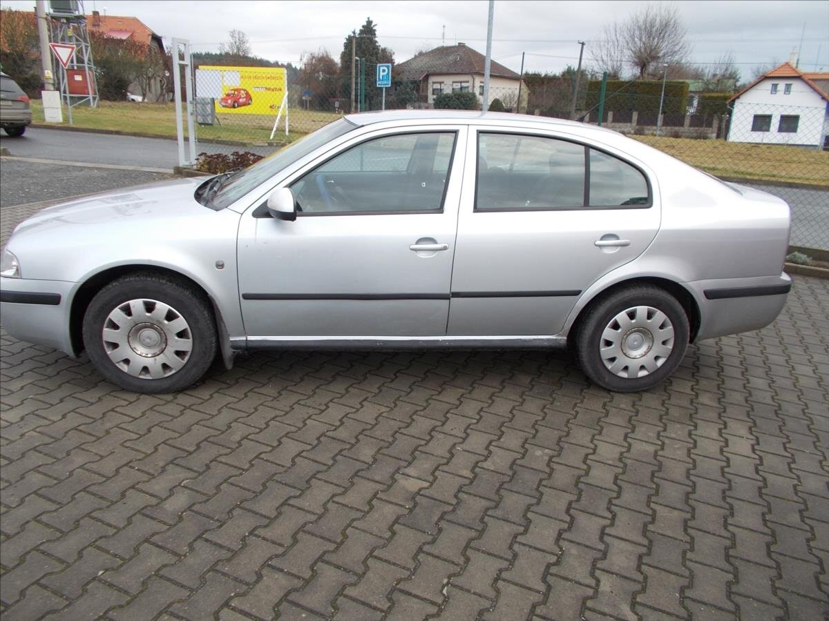 Škoda Octavia Sedan / Limuzína 1,9 l 74 kw