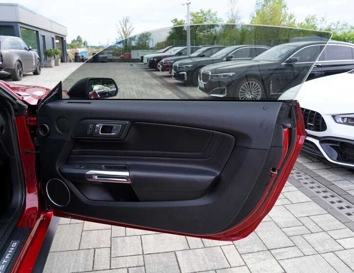 Ford Mustang Kupé 2,3 l 265 kw