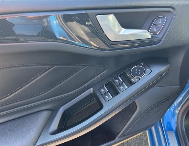 Ford Focus Hatchback 2,3 l 206 kw