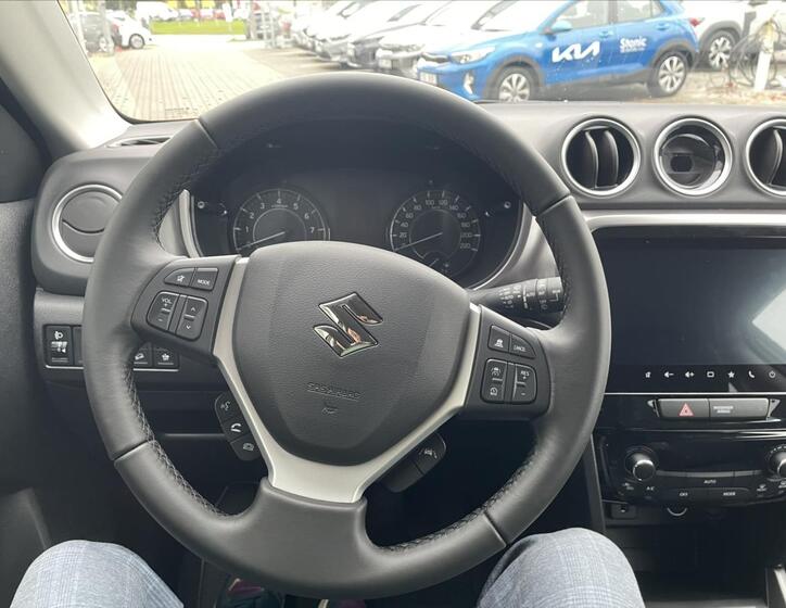Suzuki Vitara 9
