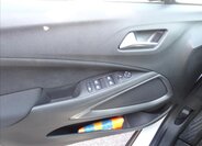 Opel Crossland X MPV 1,2 l 61 kw