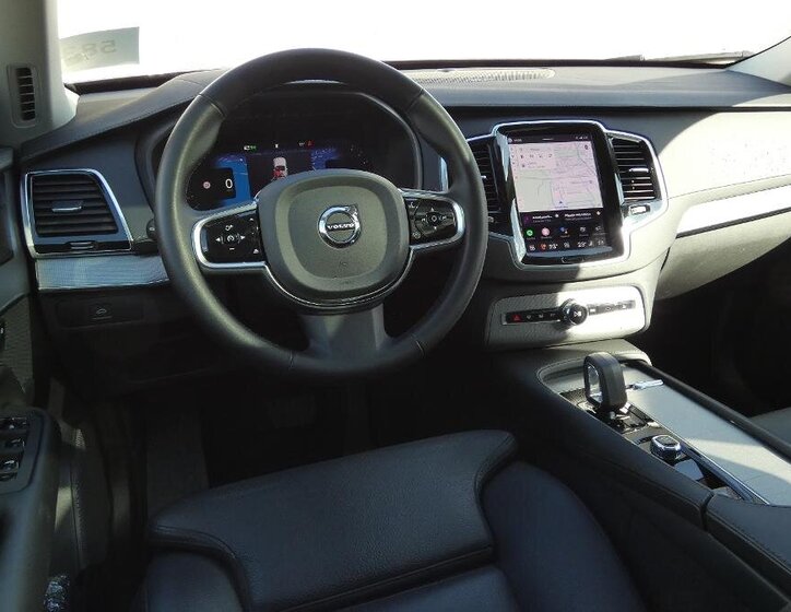 Volvo XC90 SUV / Terénní 2,0 l 173 kw