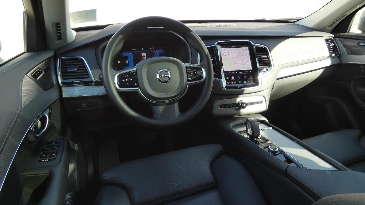 Volvo XC90 SUV / Terénní 2,0 l 173 kw