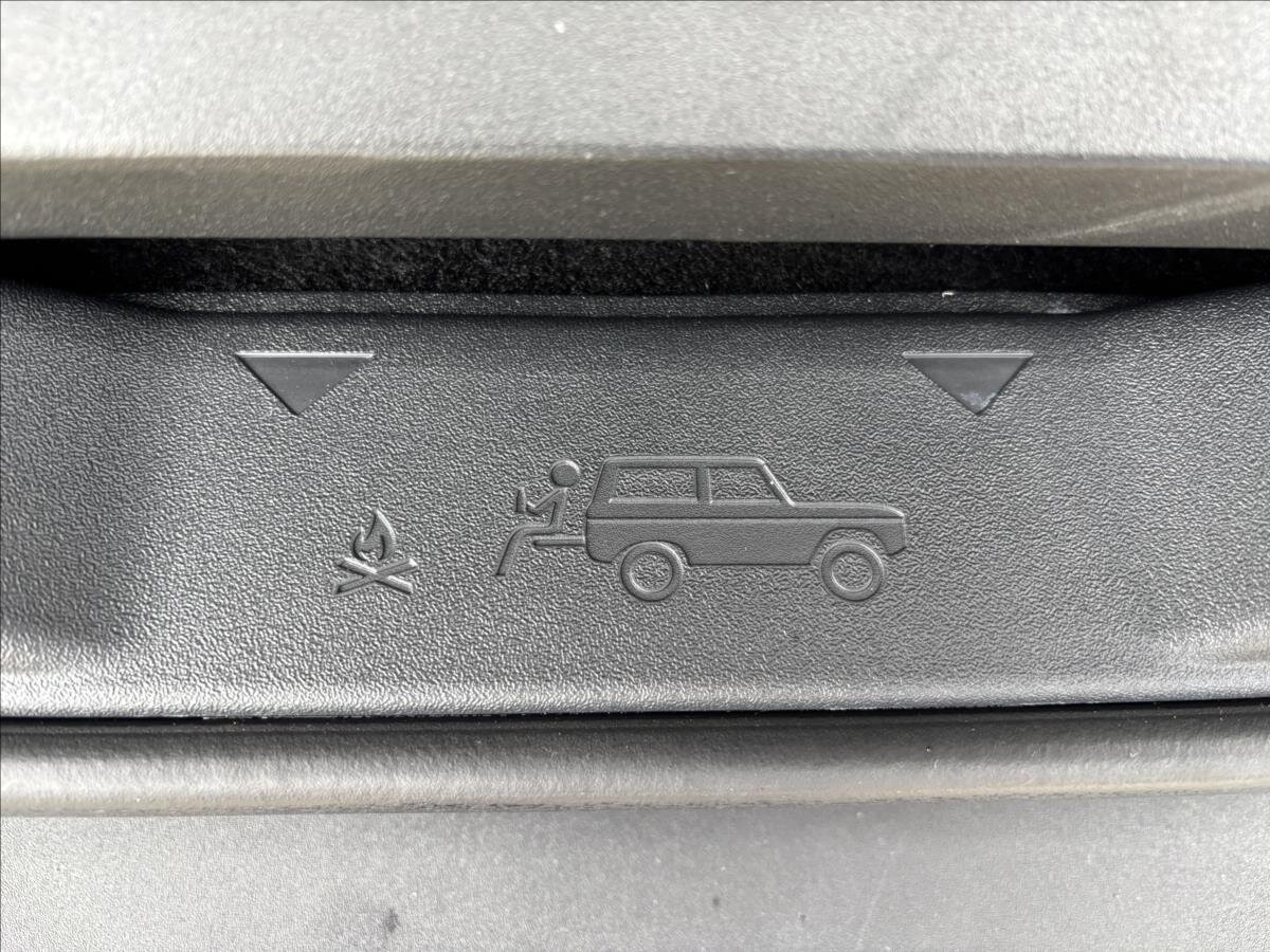 Ford Bronco Ostatní 2,7 l 246 kw