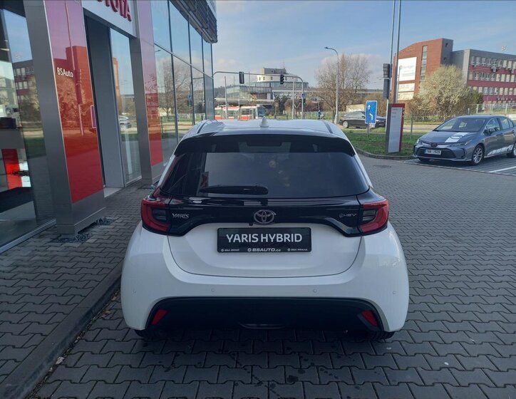 Toyota Yaris Hatchback 1,5 l 85 kw