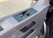 Volkswagen Caravelle 12