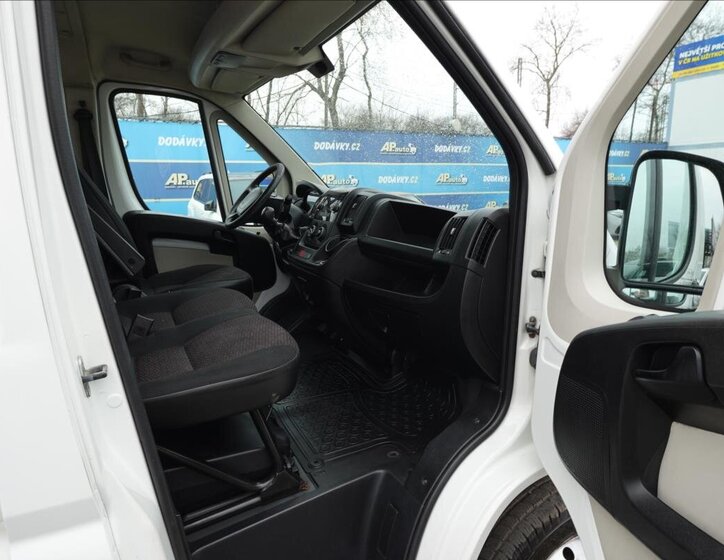 Peugeot Boxer Ostatní 2,2 l 81 kw