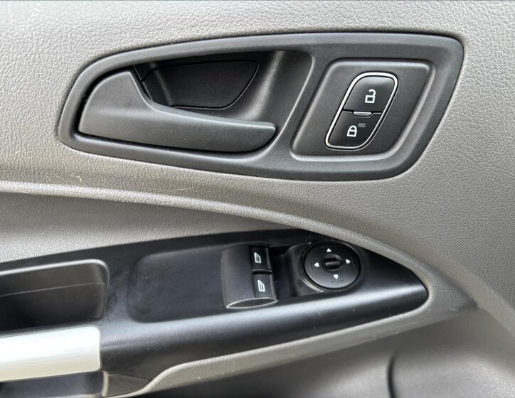 Ford Transit Connect Skříň 1,5 l 74 kw