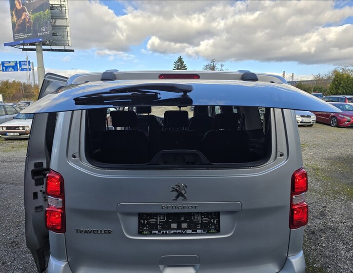 Peugeot Traveller 18