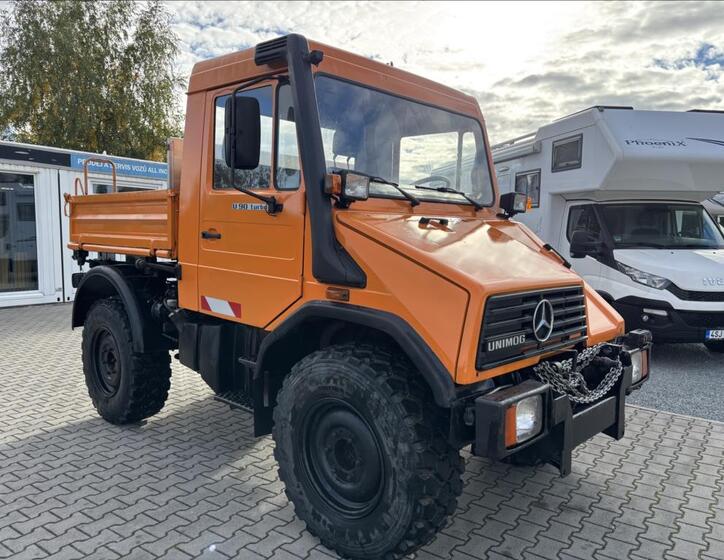 Mercedes-Benz Ostatní 3