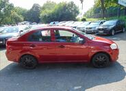 Chevrolet Aveo 4