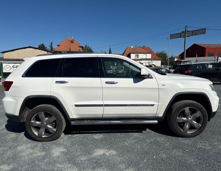 Jeep Grand Cherokee 8