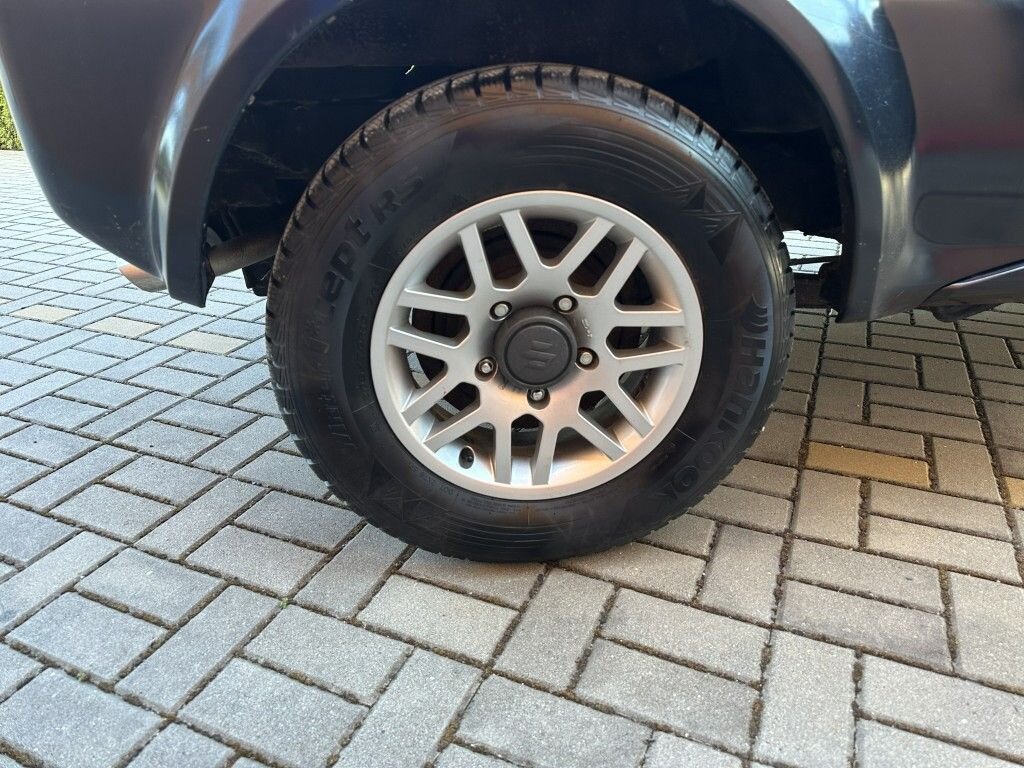 Suzuki Jimny SUV / Terénní 1,3 l 63 kw