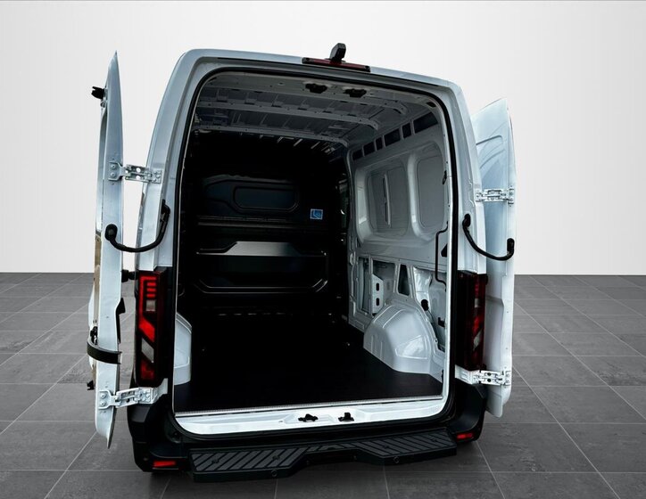 Nissan Interstar Ostatní 2,0 l 96 kw