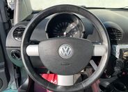 Volkswagen New Beetle 6
