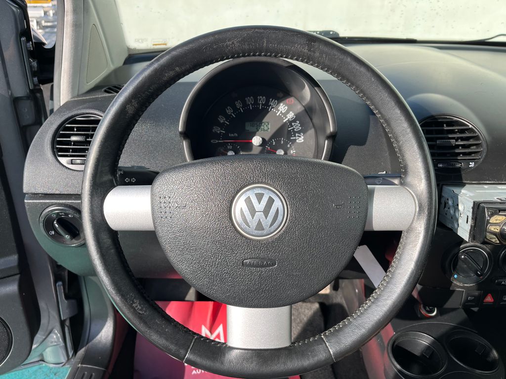 Volkswagen New Beetle