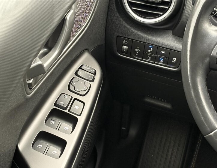 Hyundai Kona SUV / Terénní 0,0 150 kw