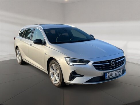 Opel Insignia Kombi 2,0 l 128 kw