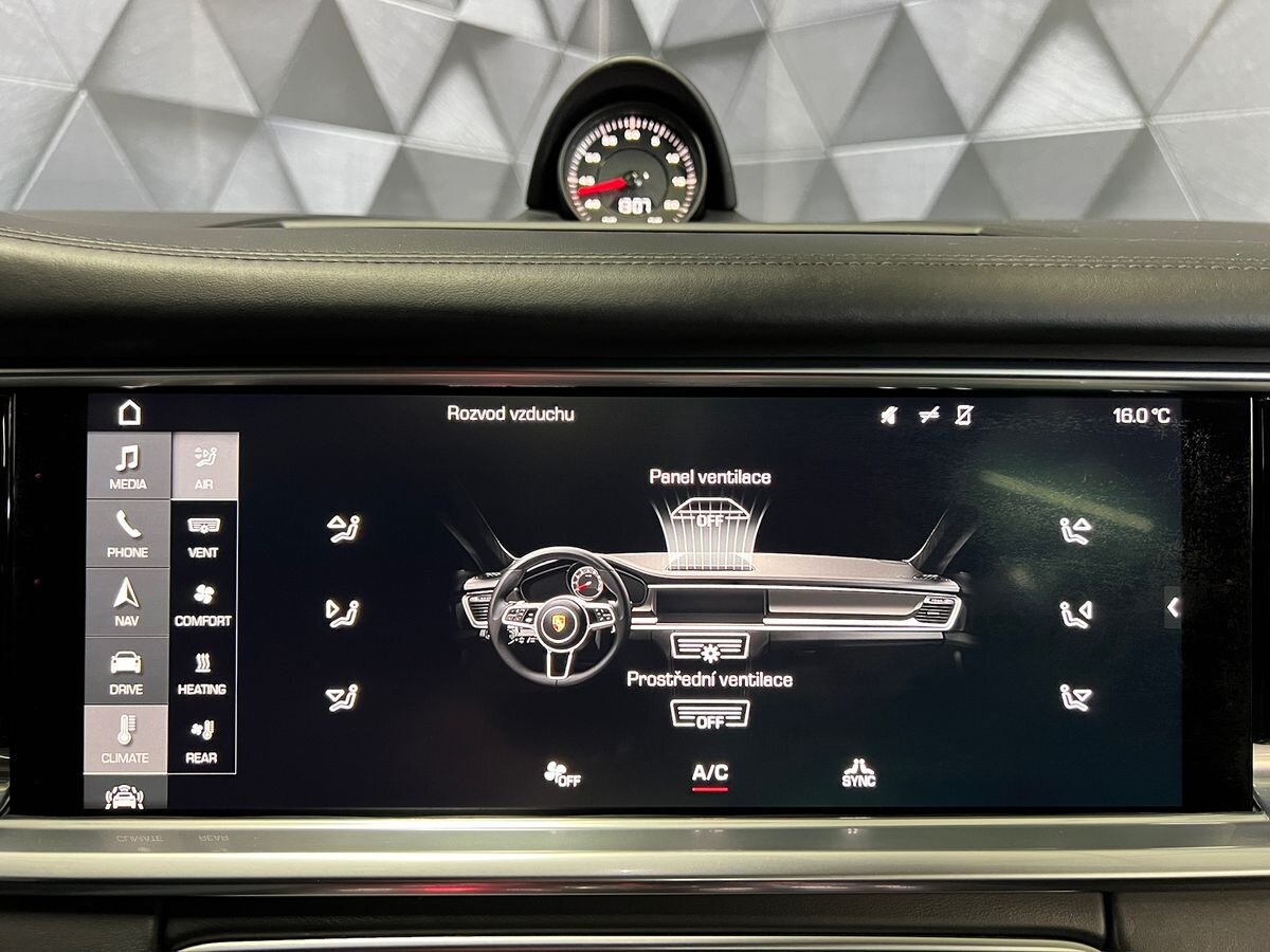 Porsche Panamera Liftback 4,0 l 310 kw