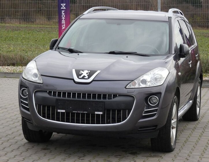 Peugeot 4007 1