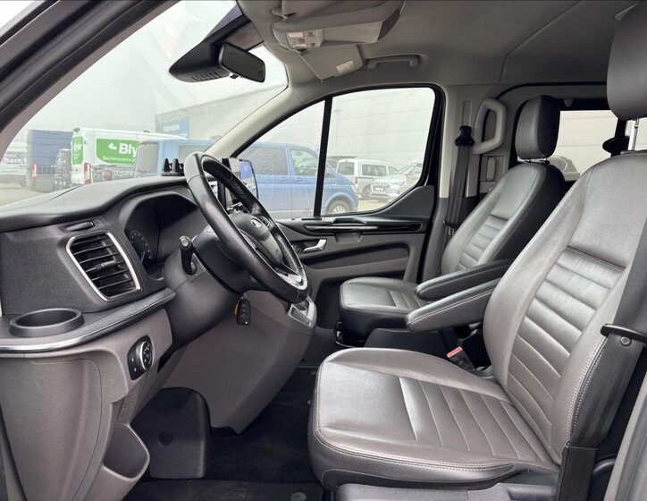 Ford Tourneo Custom Kombi 2,0 l 125 kw