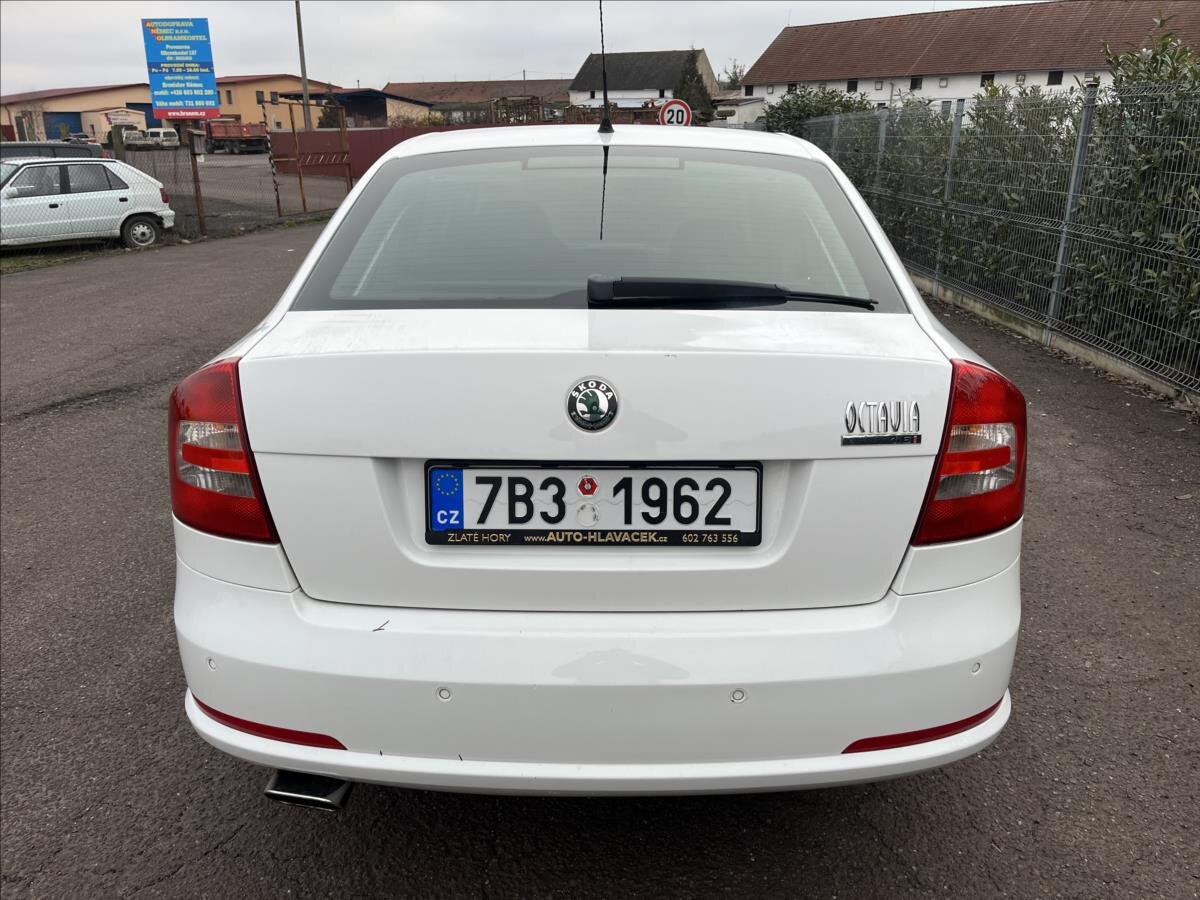 Škoda Octavia Sedan / Limuzína 1,6 l 75 kw