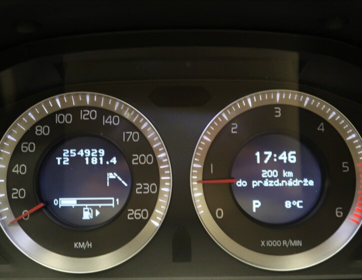 Volvo XC60 SUV / Terénní 2,4 l 120 kw