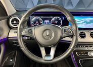 Mercedes-Benz Třídy E 12