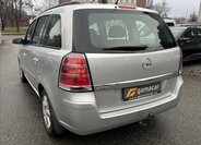 Opel Zafira 8