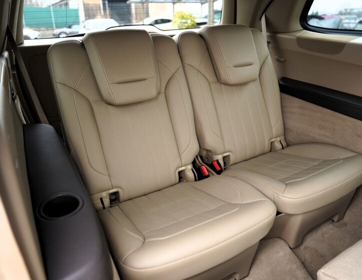 Mercedes-Benz GL SUV 4,7 l 320 kw