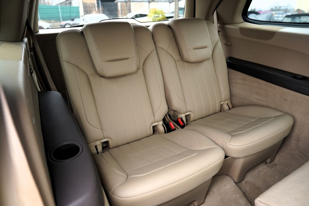 Mercedes-Benz GL SUV 4,7 l 320 kw