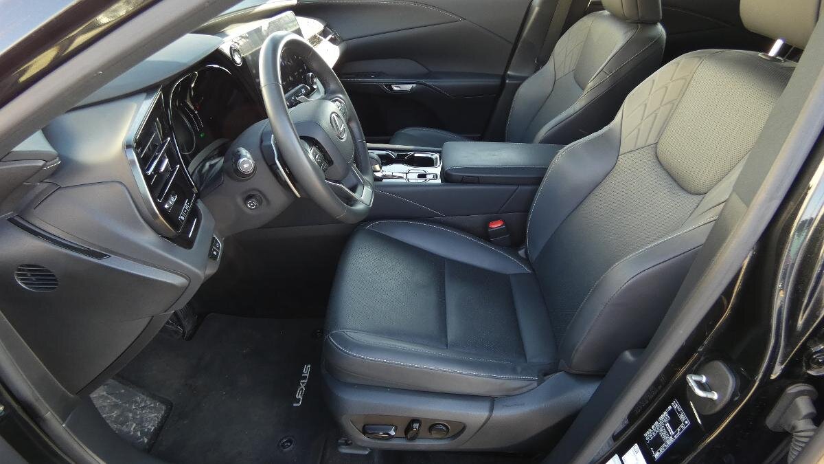 Lexus RX 350h SUV / Terénní 2,5 l 140 kw