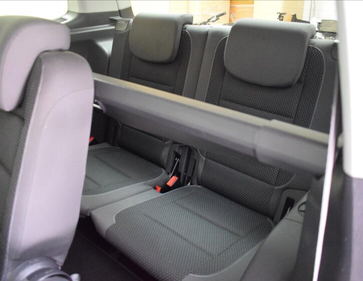 Volkswagen Touran MPV 1,4 l 103 kw