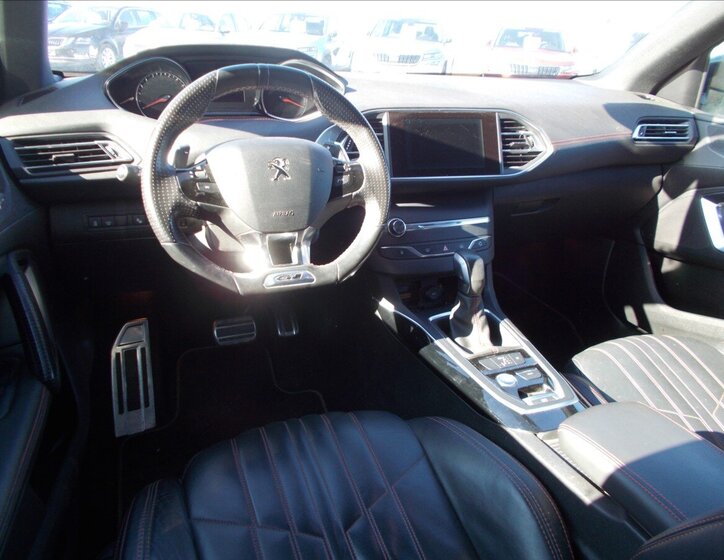 Peugeot 308 Kombi 2,0 l 133 kw