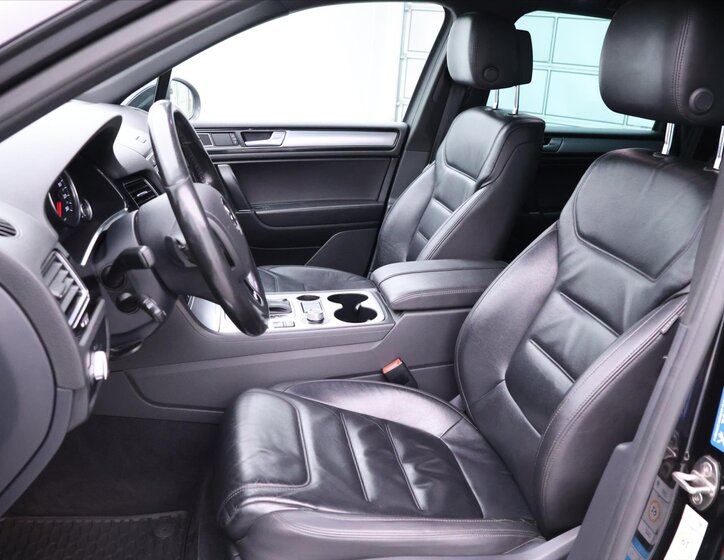 Volkswagen Touareg SUV 3,0 l 193 kw