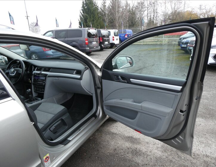 Škoda Superb Kombi 1,4 l 92 kw