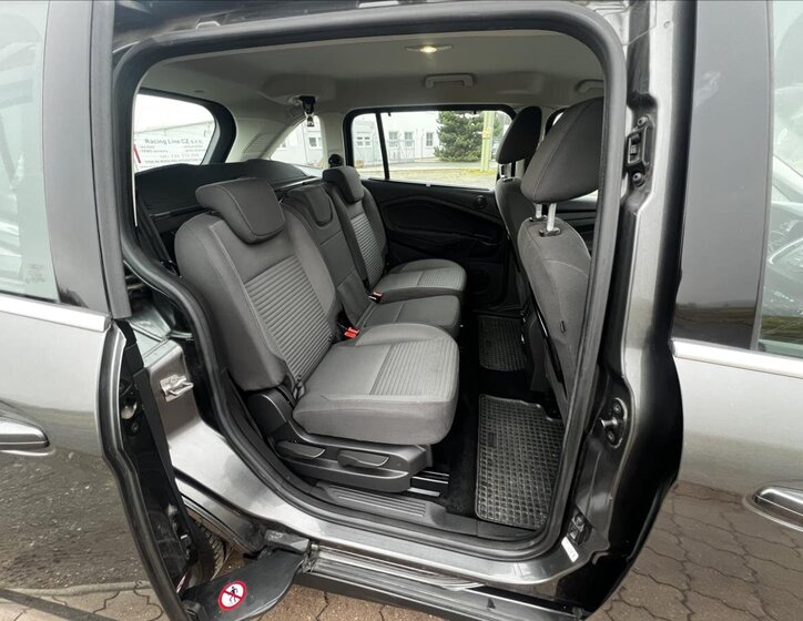 Ford Grand C-MAX Kombi 1,5 l 110 kw