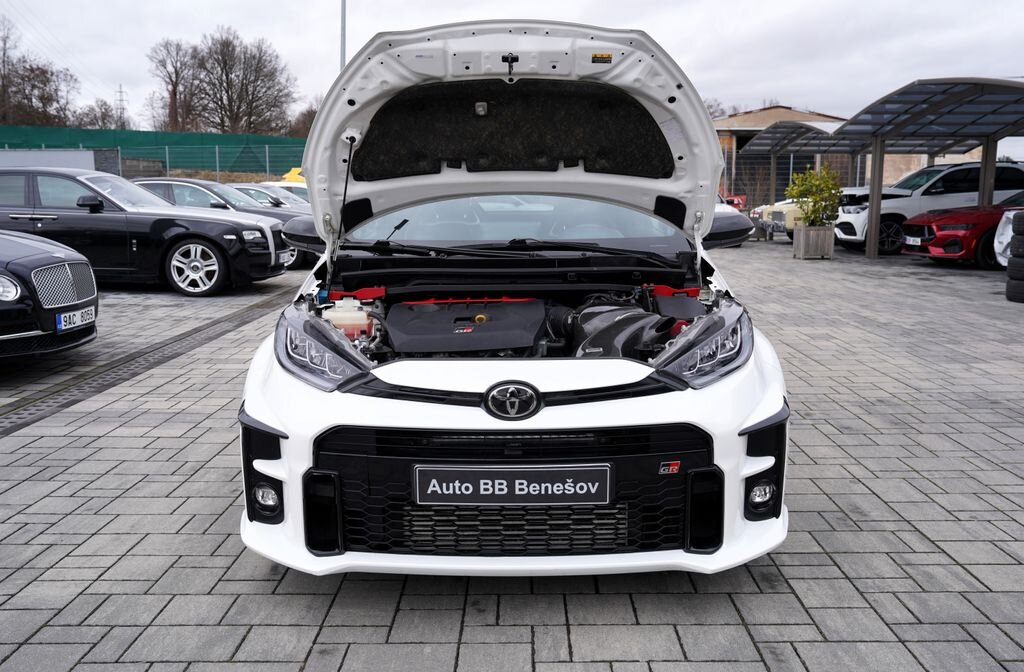 Toyota Ostatní Hatchback 1,6 l 192 kw