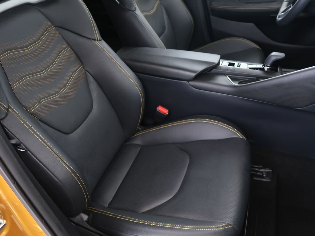 Toyota C-HR SUV / Terénní 2,0 l 112 kw