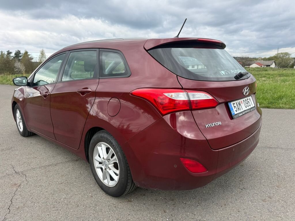 Hyundai i30 Kombi 1,6 l 81 kw